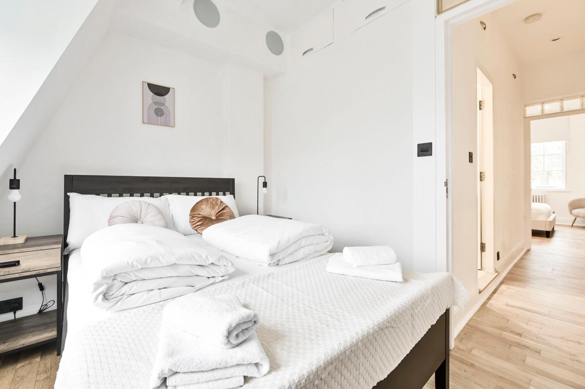 Wonderful Fitzrovia 3 Bed Apartment London Eksteriør billede