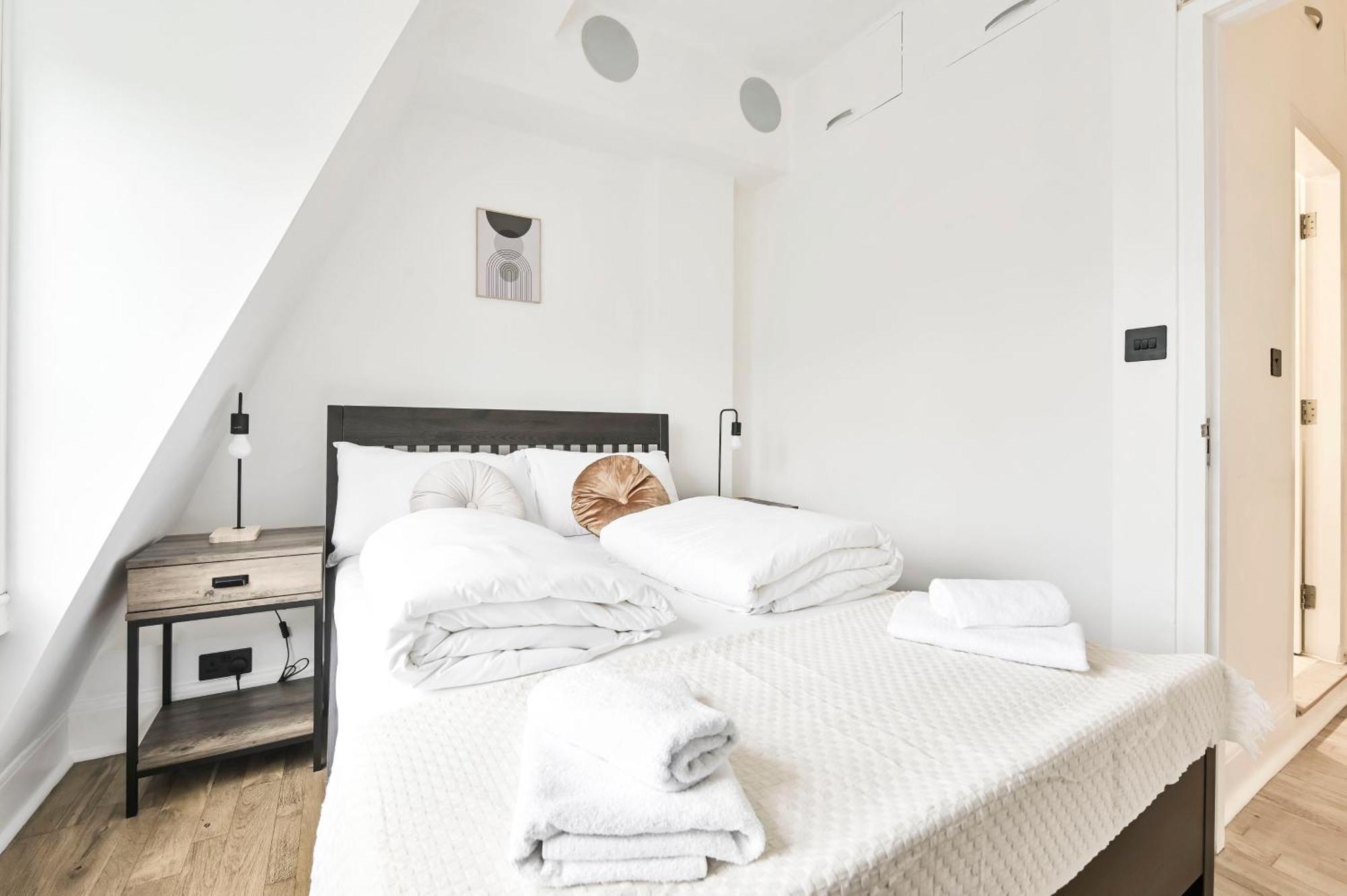 Wonderful Fitzrovia 3 Bed Apartment London Eksteriør billede